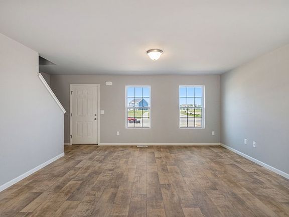 2nd image of 7145 Primrose Ln