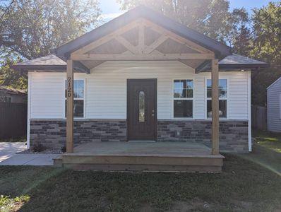 2120 E Parkwood Ave, Burton, MI, 48529