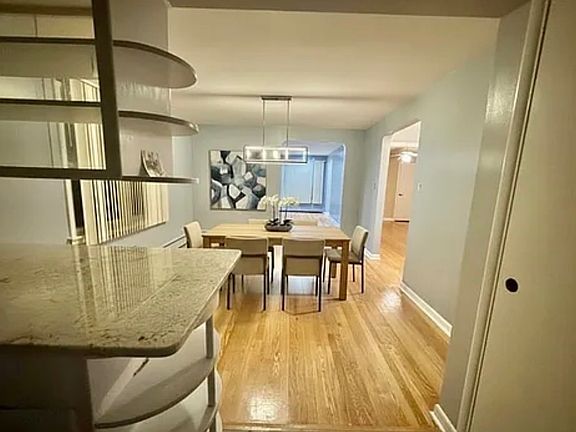 3rd image of 2545 W 115th St