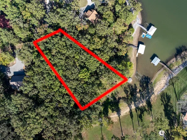 13 Veal Ln, New Concord, KY 42076
