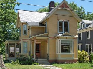 23 Massasoit St, Northampton, MA 01060