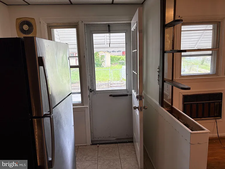 1053 Taylor Dr — Photo 8