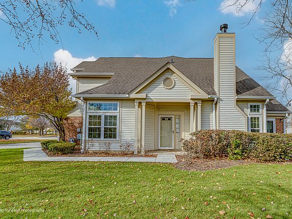 3rd image of 149 White Branch Ct N