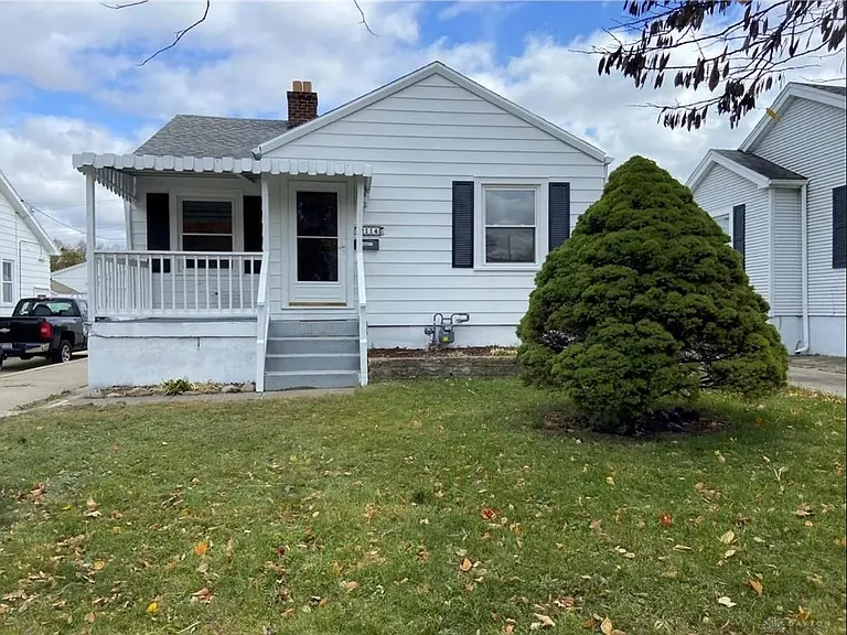 2114 Rosemont Blvd — Photo 1