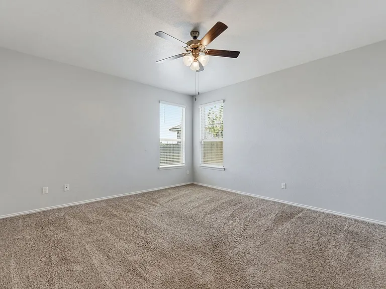 267 Bainbridge Rd — Photo 8