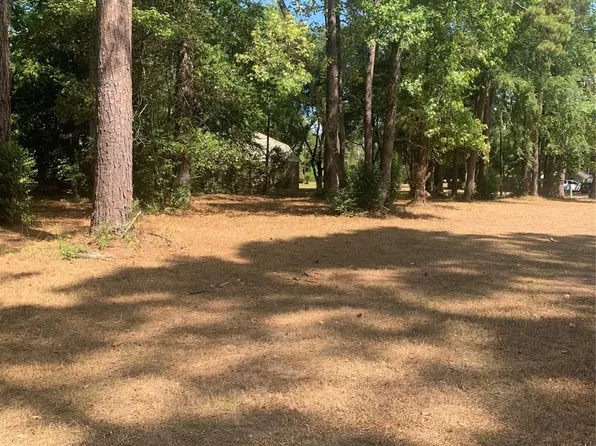 1314 Chain Rd, Livingston, TX 77351