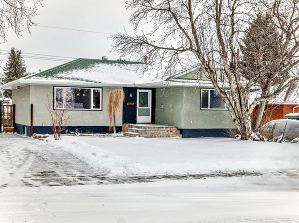 10532 47th St NW, Edmonton, AB T6A 1Z9