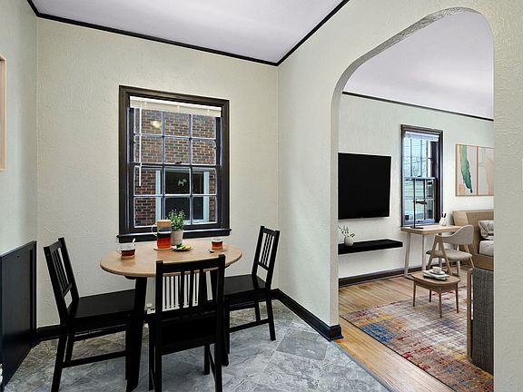 3rd image of 3322 Blaisdell Ave #105