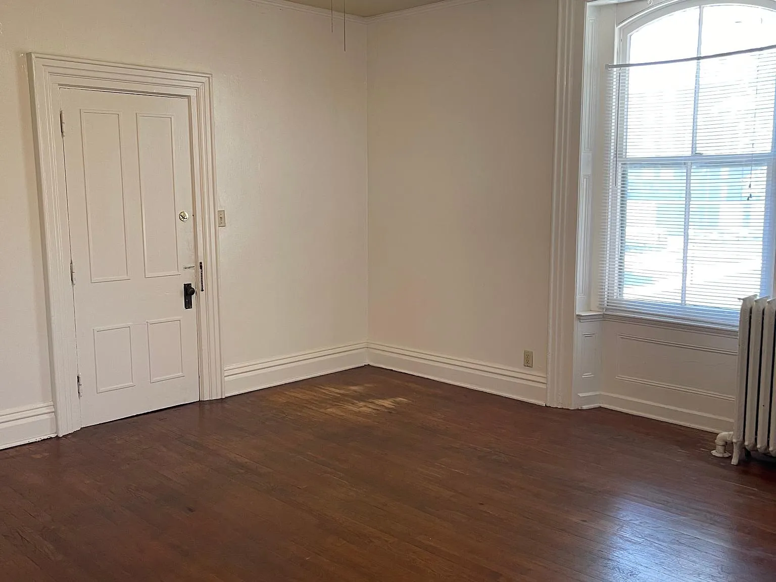 318 E Jefferson St — Photo 4