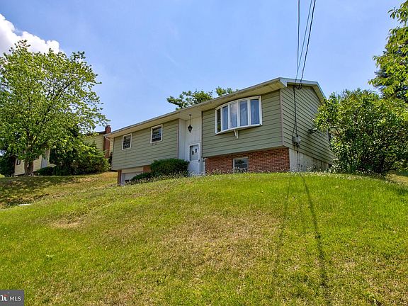 5th image of 5613 Akron Dr