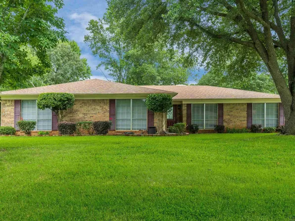 4401 Sherman Dr, Marshall, TX 75672