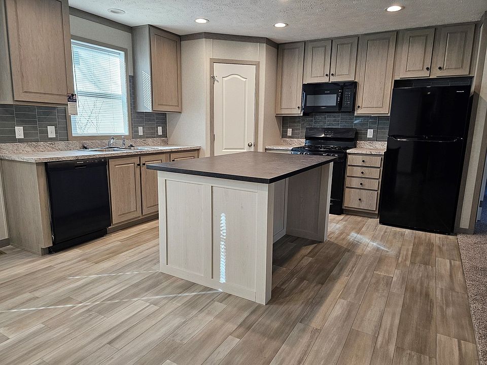 4261 Grange Hall Rd Holly, MI Zillow