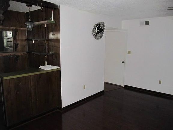 5th image of 2332 Eastmere St