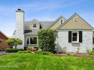 678 S Fairfield Ave, Elmhurst, IL