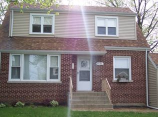 9147 S Spaulding Ave, Evergreen Park, IL 60805