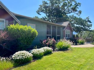 1275 Neil Creek Rd, Ashland, OR 97520