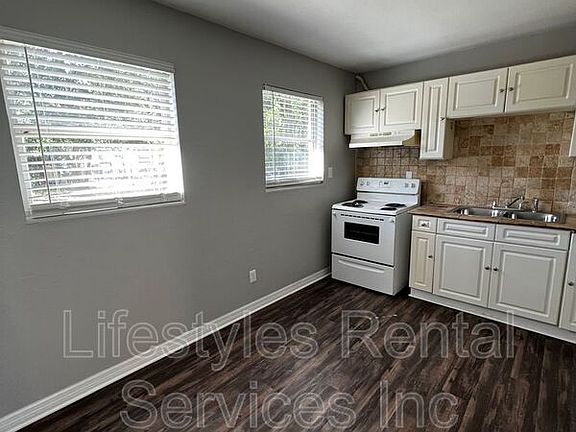 5th image of 2116 Bourget Dr