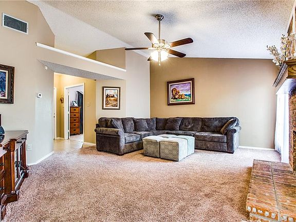 4th image of 807 Red Oak Dr