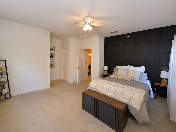 3rd image of 577 Ivy Ridge Dr