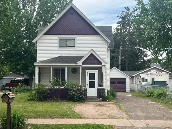 6429 Maple St, North Branch, MN 55056