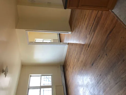 Rented by PMG Real Estate  | media 4