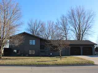 443 3rd St SW, Blooming Prairie, MN 55917