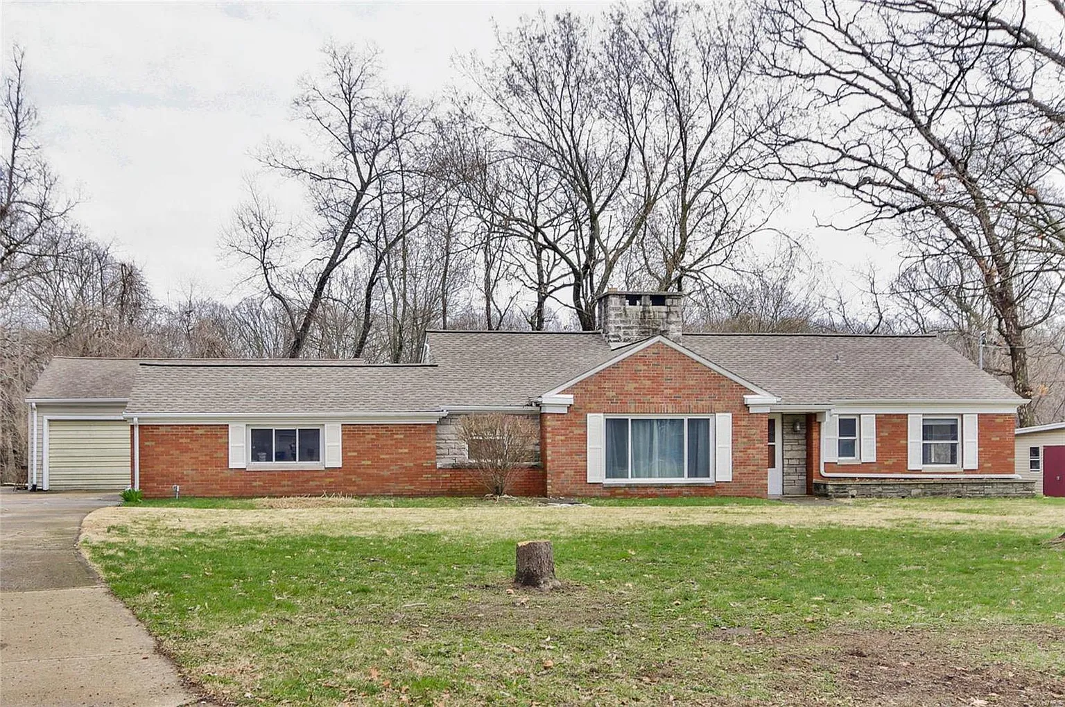 226 Oakley Pl photo 1