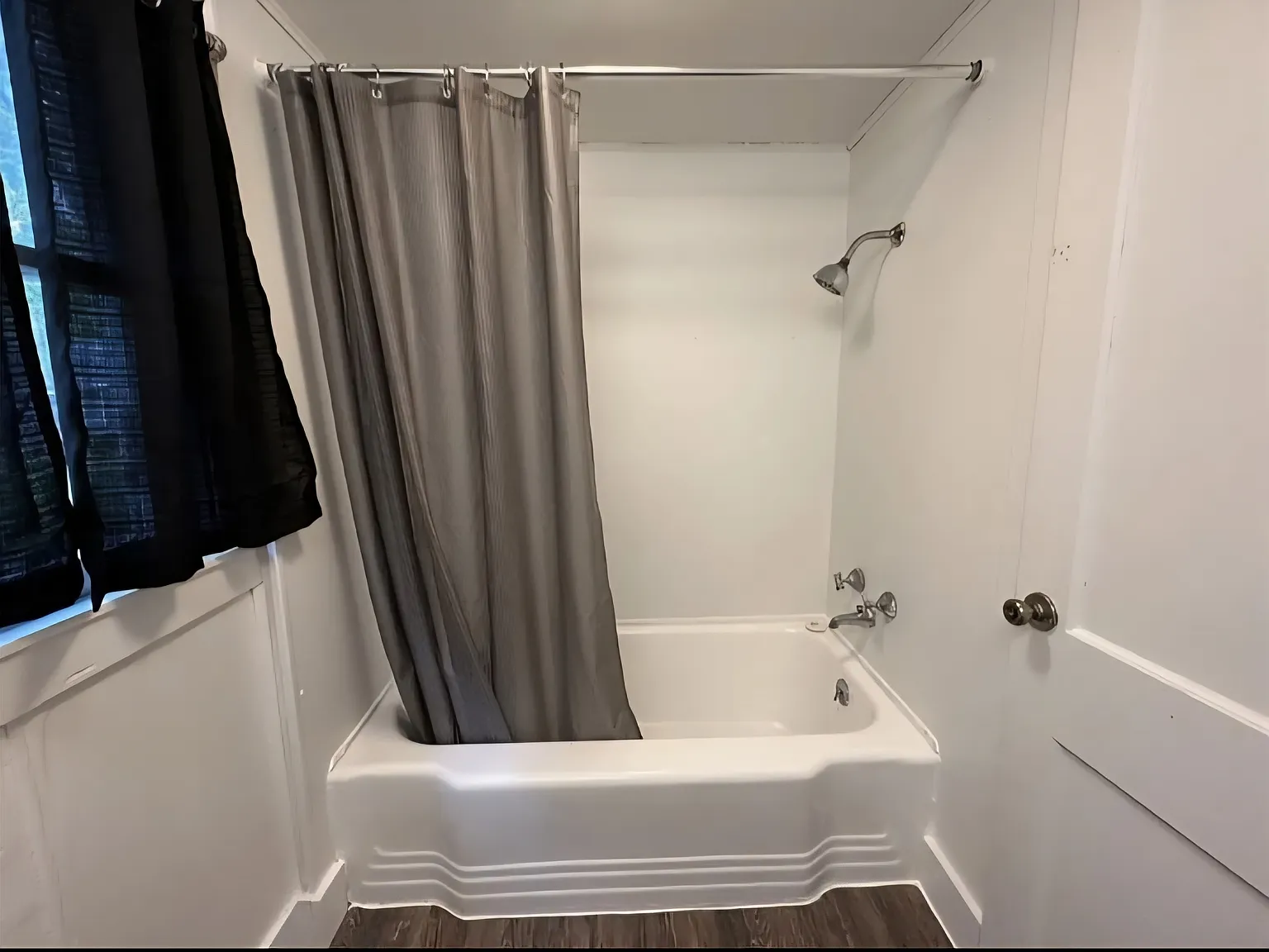 501 Duplex — Photo 3