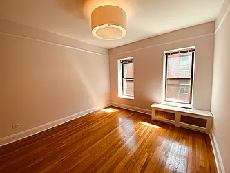 Rented by Metropolis Real Estate of Manhattan