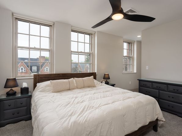 936 Delaware Ave #302