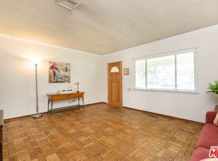 816 N Doan Dr, Burbank, CA 91506