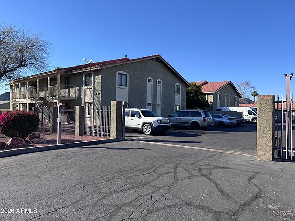 3rd image of 1336 E MOUNTAIN VIEW Road #201