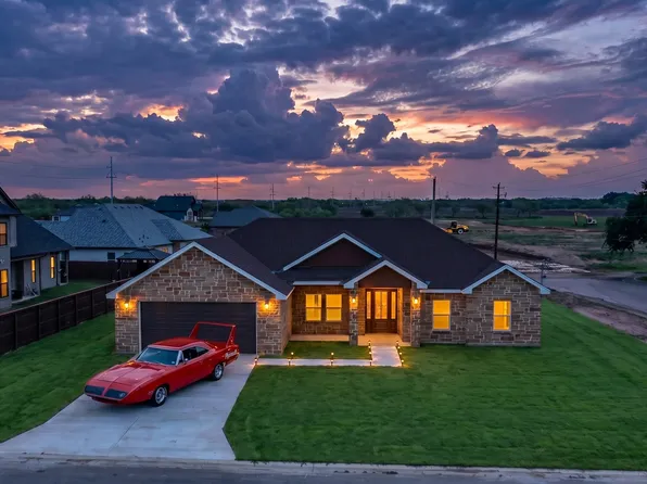 2 HOPE PL, Uvalde, TX 78801