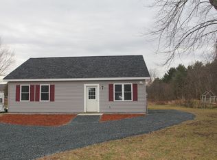 38 Syndicate St, Newport, NH 03773