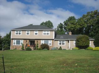 5 Berkshire Ct, Holmdel, NJ