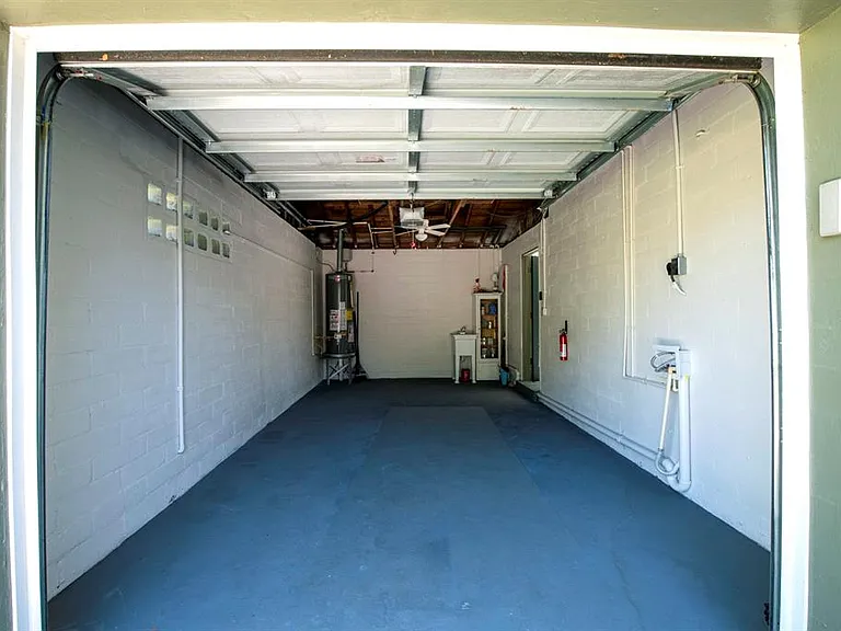 1210 N Donnelly St — Photo 14
