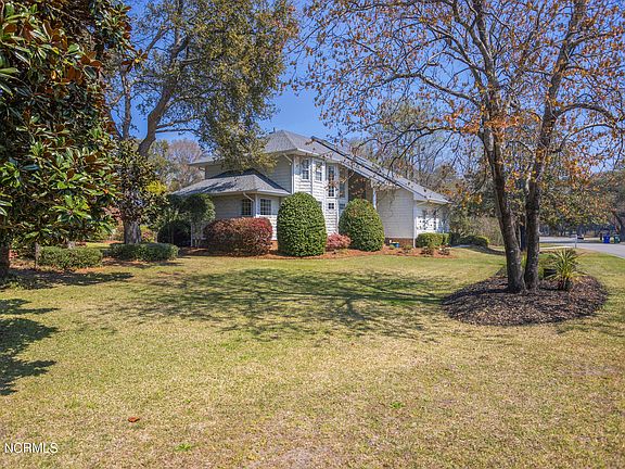 5th image of 1601 Southeast Harbor Drive