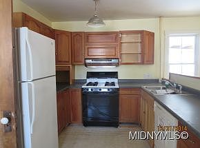 2nd image of 7870 Steuben St