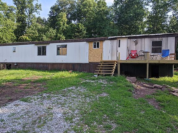 3rd image of 1705 Long Ridge Rd