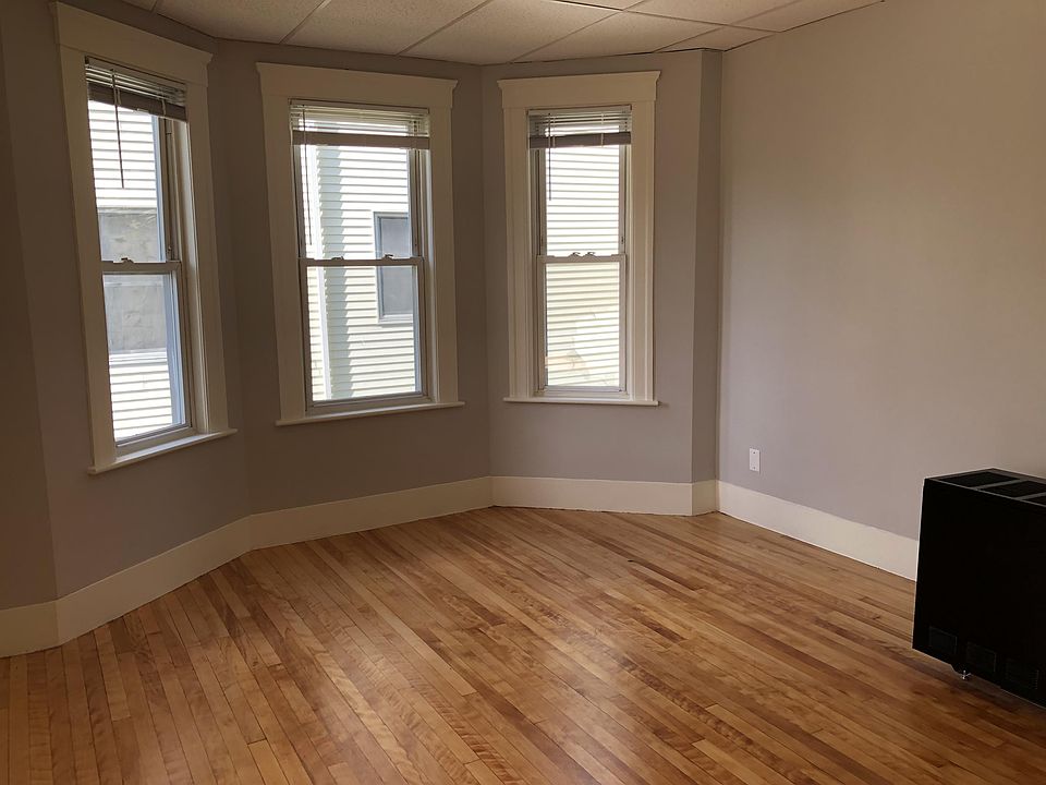 19 Upsala Street 2 19 Upsala St Worcester, MA Zillow