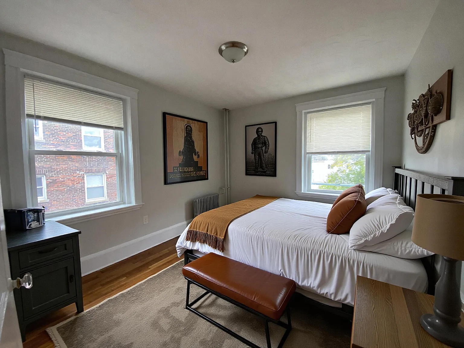 2 bed, 9999 sqft, $2,400 — Photo 2