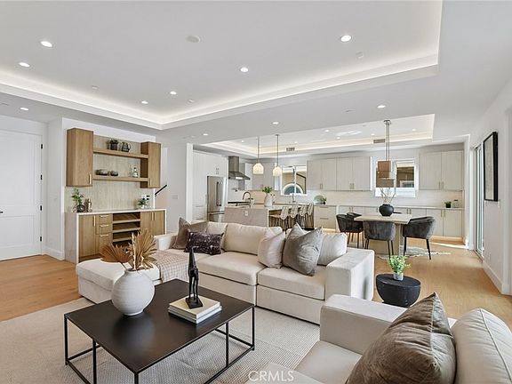 3rd image of 2019 Huntington Ln APT B