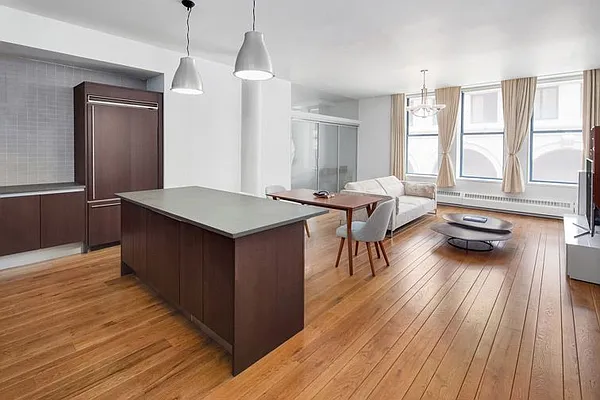 Rented by Level Group | media 1