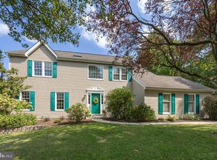 1501 Grovenor Ct, West Chester, PA 19380