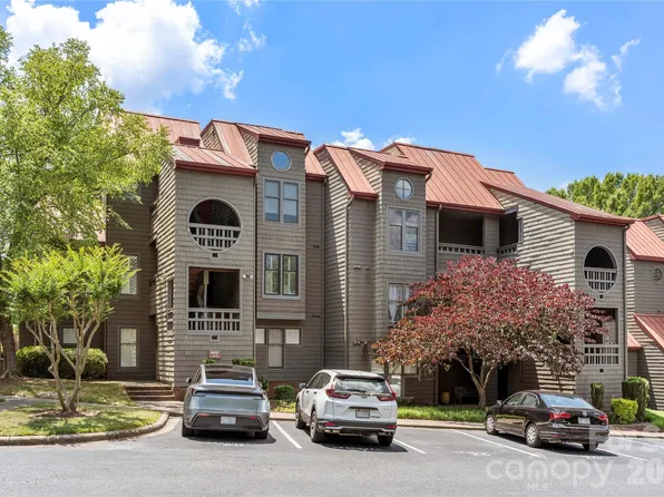 9037 J M Keynes Dr, Charlotte, NC 28262