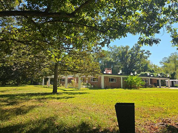 2nd image of 125 Lindley Ln