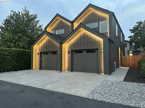 22035 SE Ash St, Gresham, OR 97030