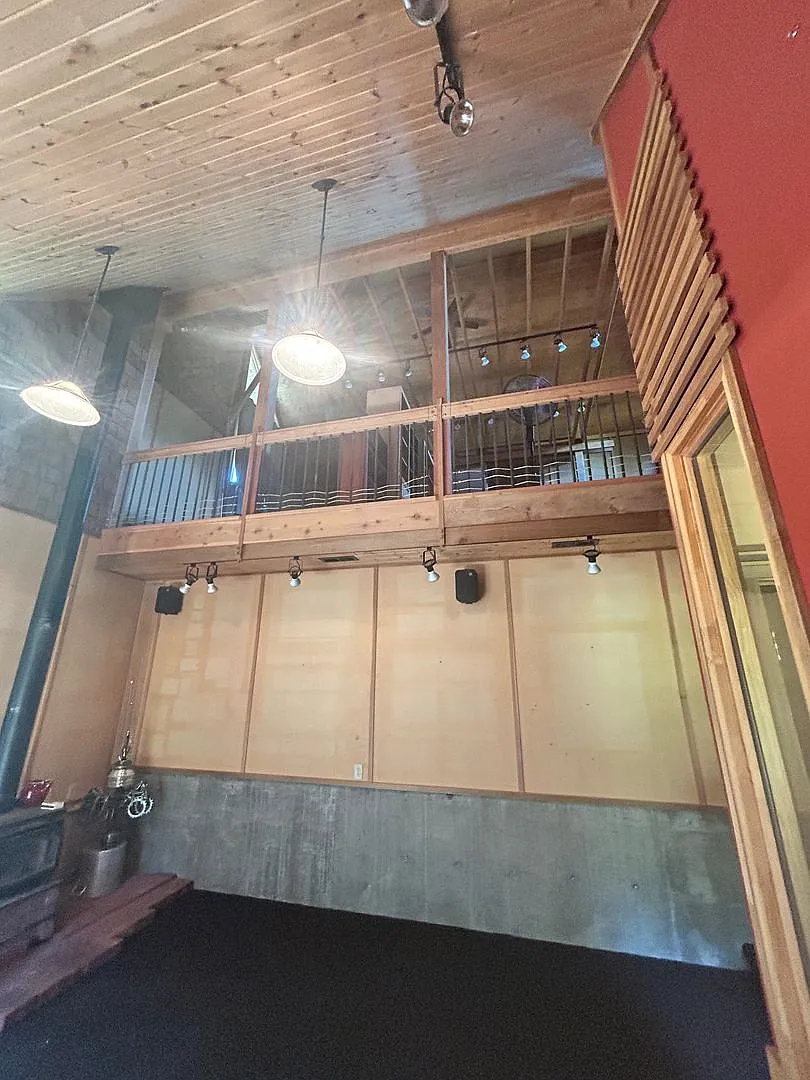 Gorgeous A frame loft home in the country — Photo 4
