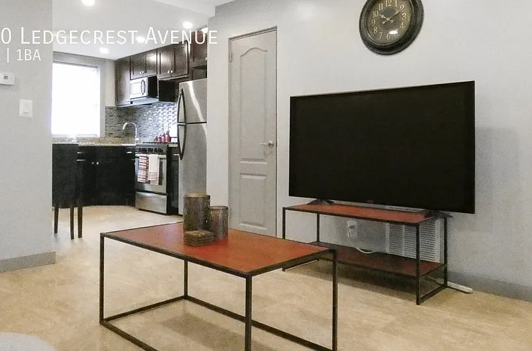 100 Ledgecrest Ave — Photo 7