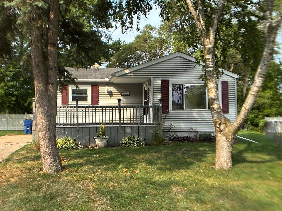 1st image of 301 W Jeanette St